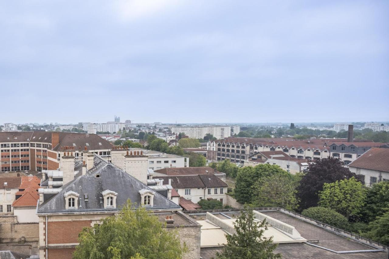 Apartmán Evasion Urbaine - Vue Panoramique - Proche Gare Troyes Exteriér fotografie